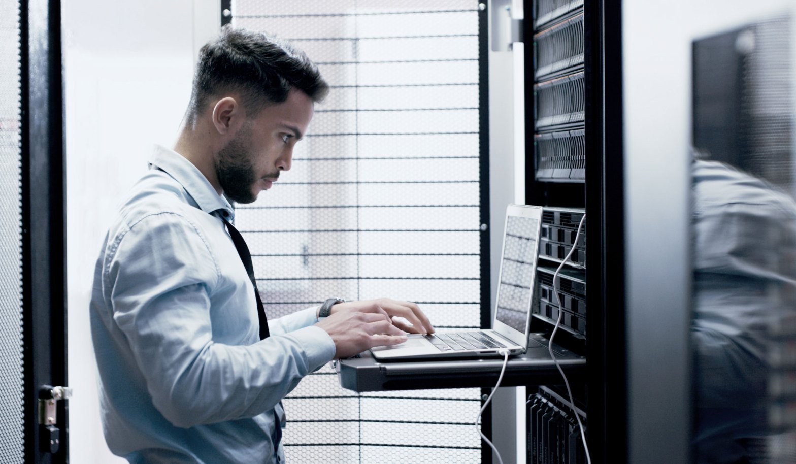 How is comprehensive risk management a competitive advantage?